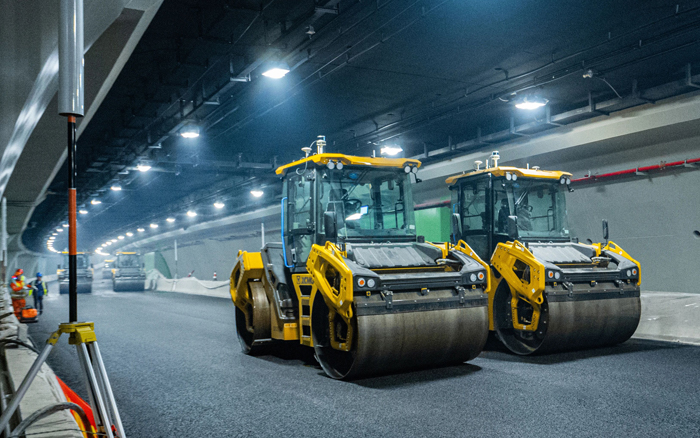XD135TIV壓路機：智能施工時代的高效利器！
