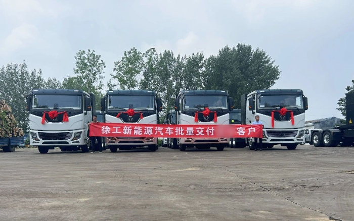 車隊(duì)老板的“致富經(jīng)”：“選擇徐工，就是選擇成功！”
